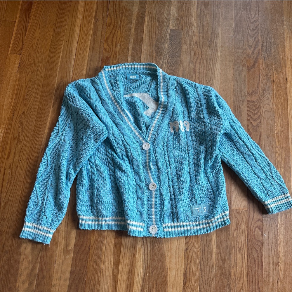 Taylor Swift 1989 TV Cardigan